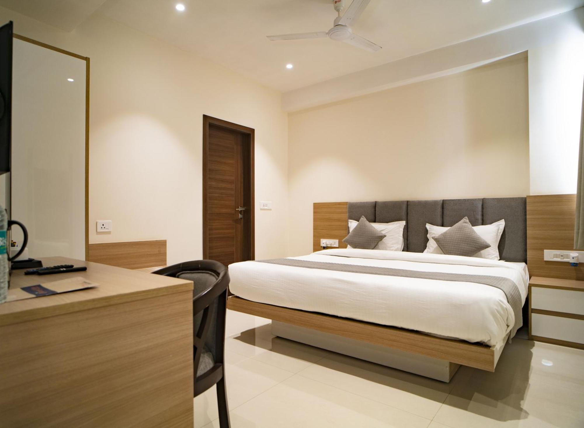 The Mangal View Residency - A Luxury Boutique Business Hotel 烏代浦 外观 照片
